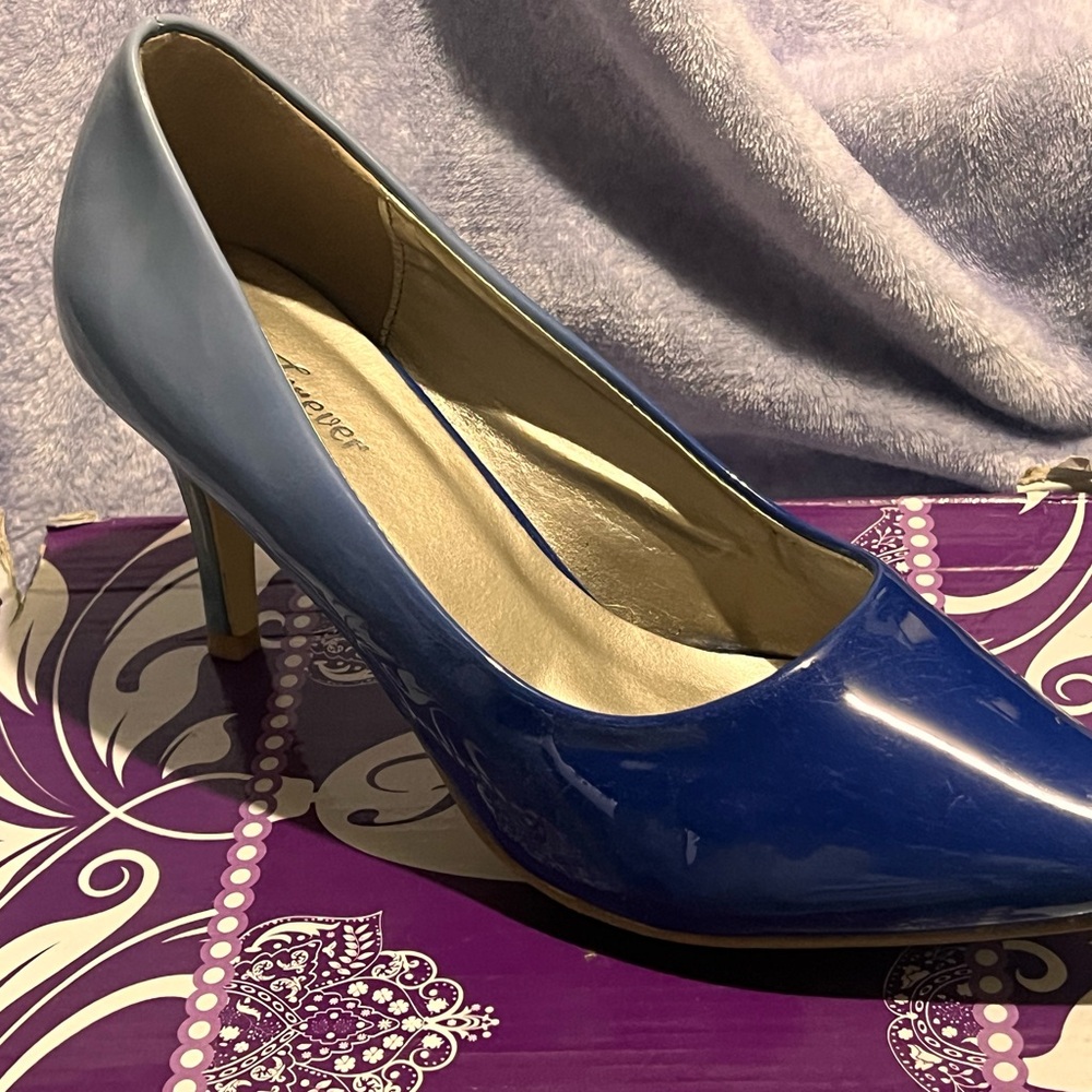 Elegant Blue Women's Pumps